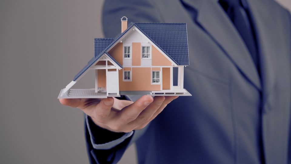 luckatara real estate business partner